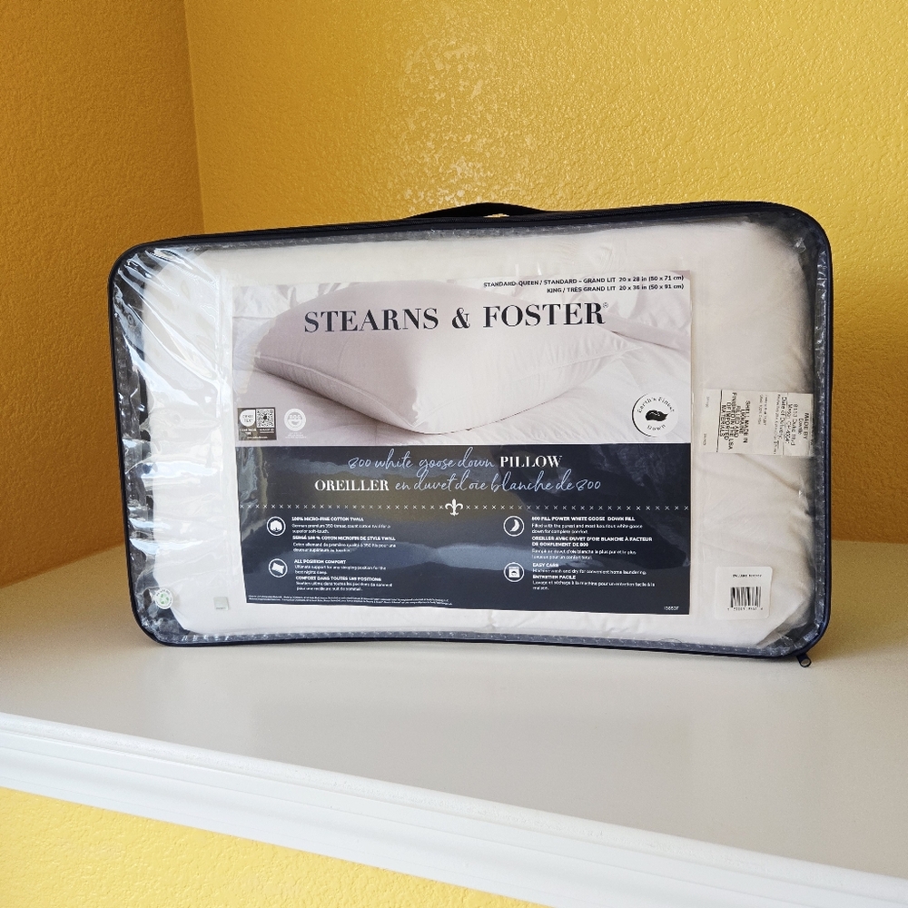 Stearns & Foster Luxurious 800 Fill Power White Goose Down Pillow Standard/Queen - Picture 2 of 9